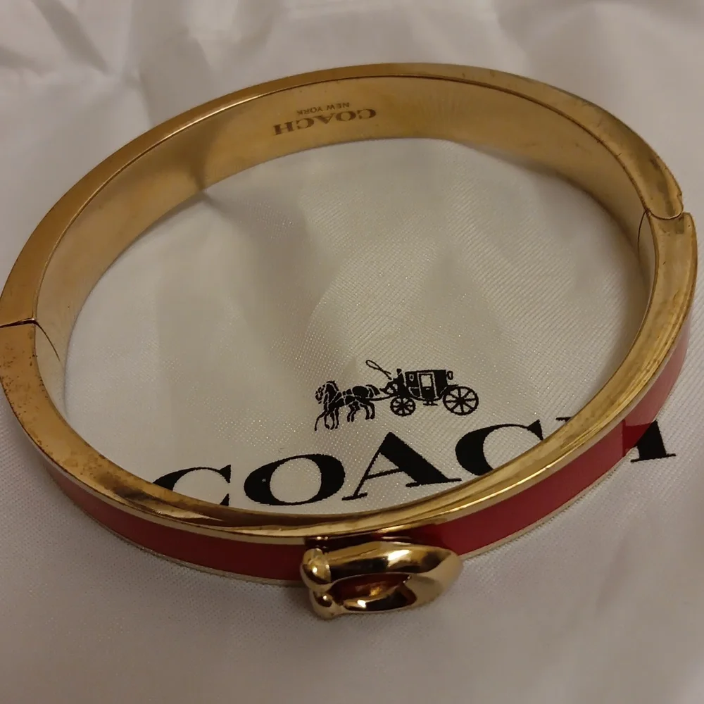 2-for-1 Coach pink & white bracelet - Picture 6 of 8